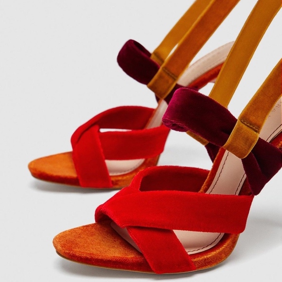 ZARA WOMAN MULTI COLOR SANDALS WITH VELVET STRAPS - Picture 7 of 8